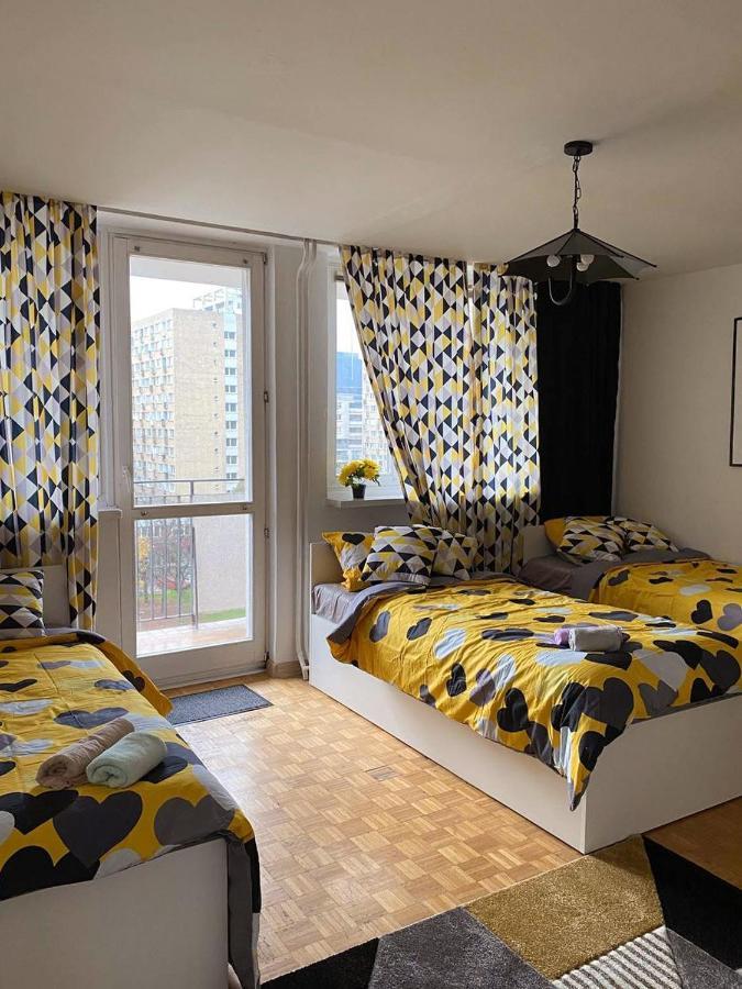 Prosta 2/14 Guest house Warsaw